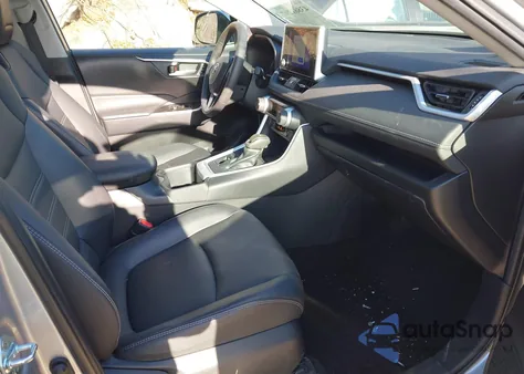 2023 Toyota Rav4 Xle Premium z USA, uszkodzony, nr VIN 2T3A1RFV1PC349345